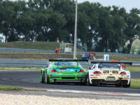 Sládečka BMW Z4 GT3 vs Kubas BMW Alpina B6 GT3 by Eset V4.com