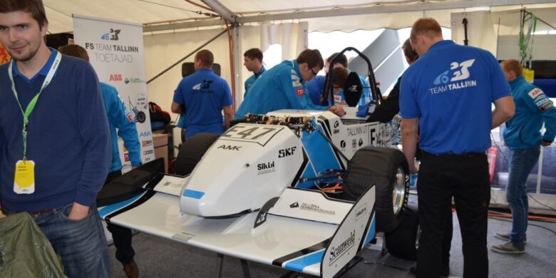 Formule postavené studenty předvedou týmy na polygonu Most (zdroj autodrom-most.cz)