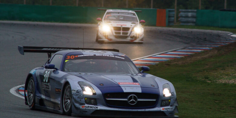 #30 A6, Ram Racing, Mercedes SLS AMG GT3 (6200cc), England (ENG Tom Onslow-Cole, ENG Paul White, GER Thomas Jaeger)