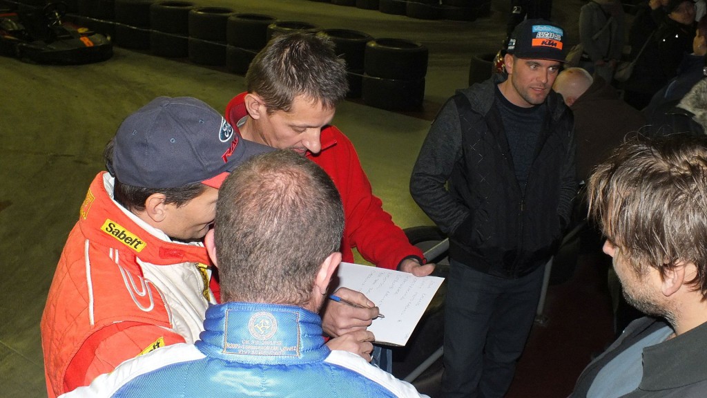 Karting 2 hours Endurance před startem v bývalé Severografii Most by VDR