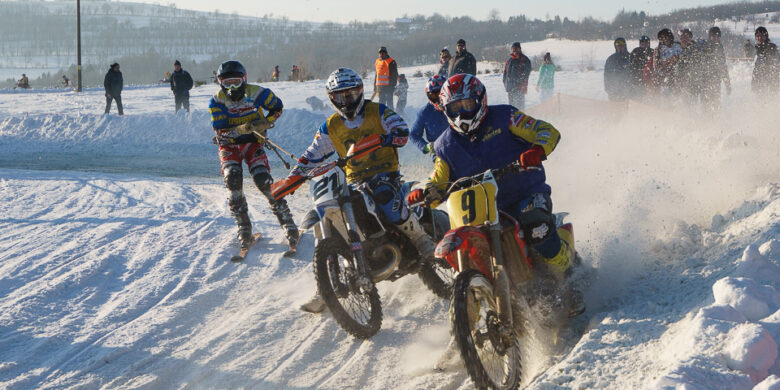 Atraktivní souboje, to je motoskijöring (Horní Město 2015)