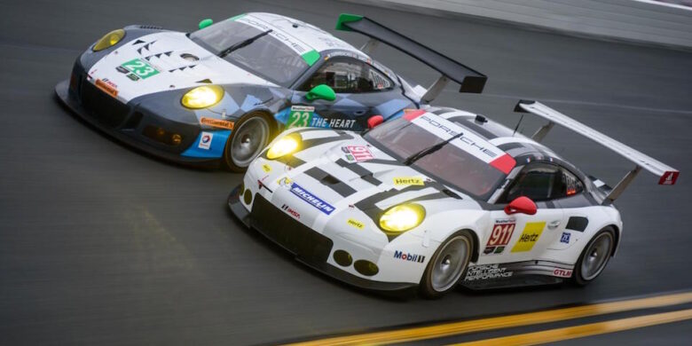Nové modely Porsche 911 RSR a 911 GT3 R spefikace 2016 pro závod Rolex 24H Daytona