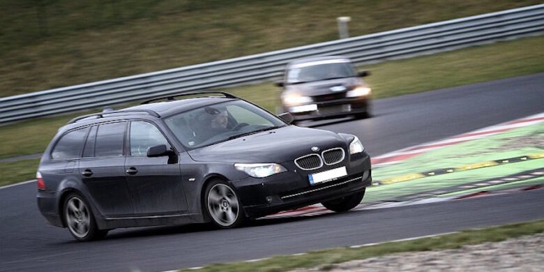 Historicky první sraz majitelů vozů značky BMW