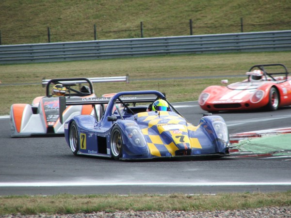 Jürgen Güllert (D) Radical V8