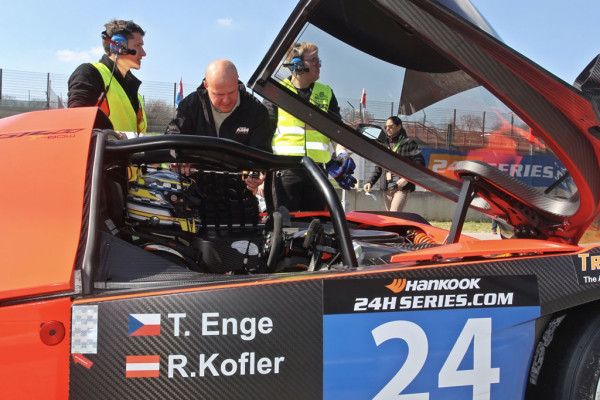 #24 Tomáš Enge (CZE), Reinhard Kofler (A), KTM X-BOW GT (2000 ccm), SP2