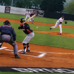 Vzadu Pitcher Američen #35 Jason Jarvis