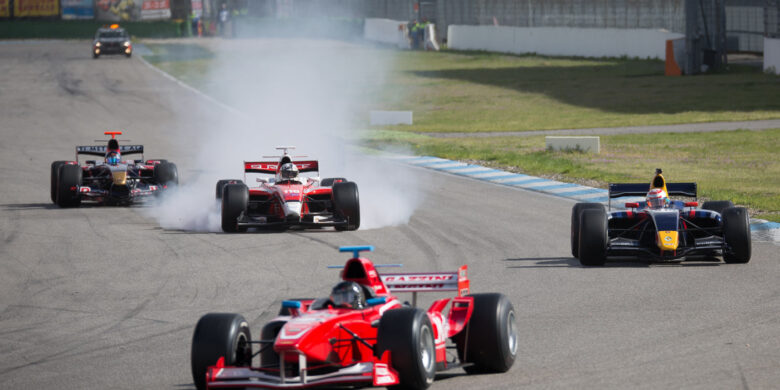 Start Toro Rosso SRT01 z posledního místa v prvním závodu na Hockenheimu © BOSS GP