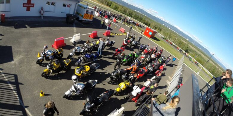 Motoshow 2 (autor autodrom Most)