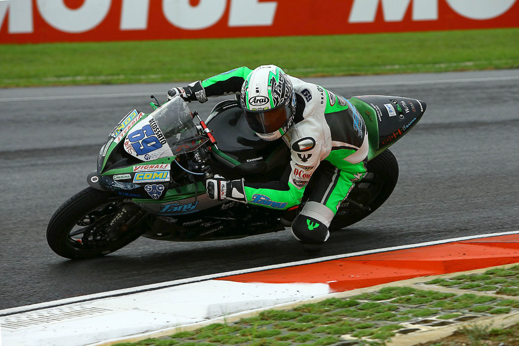 #69 Ondřej Ježek (CZE), Kawasaki ZX–6R, Team Go Eleven (foto Mára Paulíček, MPA foto)