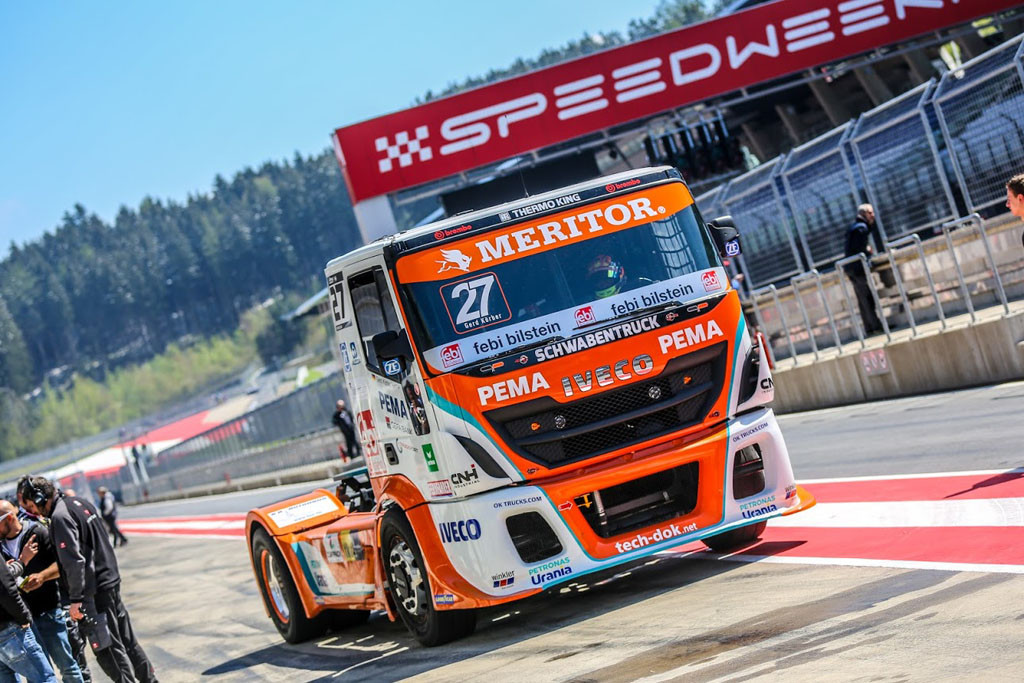 Tým Schwabentruck při zahájení letošní sezony na Red Bull Ringu
