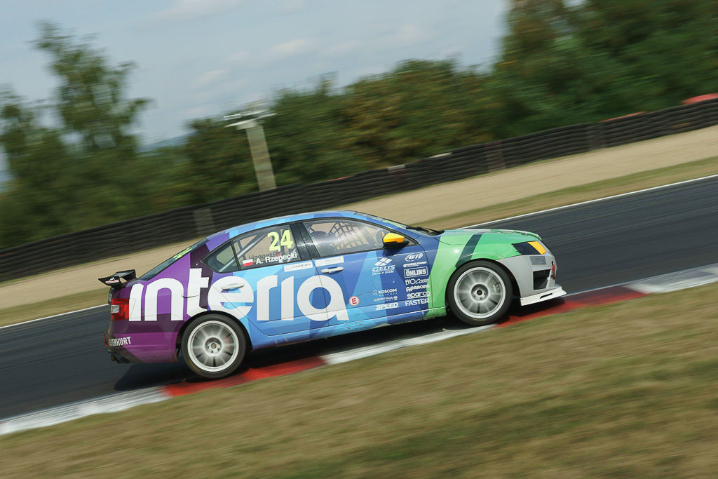 #24 Adam Rzepecki (POL), Škoda Octavia RS III Cup, INTERIA TEAM