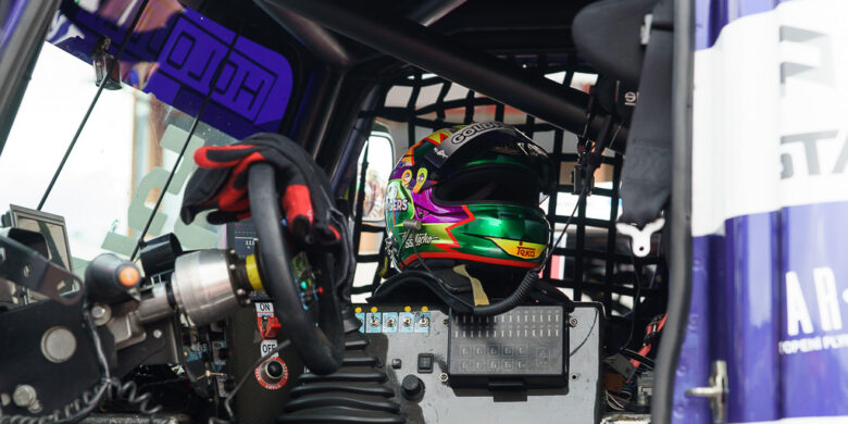 Kokpit trucku #55 Adam Lacko (CZE), Buggyra International Racing System