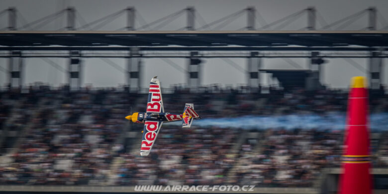 Martin Šonka, Edge 540 V3, foto Martin Haleš