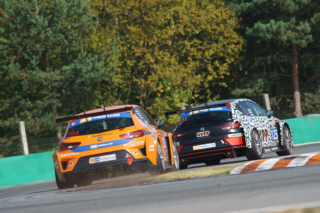 #303 - TCR, Red Camel-Jordans.nl (NED), NED Rik Breukers, NED Ivo Breukers, NED Monny Krant, NED Henk Thijssen, Seat Leon Cup Racer (2000cc)