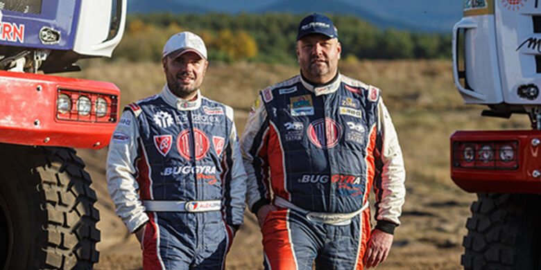 ++Popis fota: Barvy Tatra Buggyra Racing týmu na Rally Dakar 2017 bude vedle Martina Kolomého hájit také Aleš Loprais.