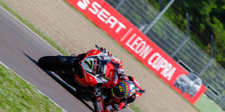 #7 Chaz Davies ￼￼￼￼￼￼￼(GBR), Ducati Panigale R, Aruba.it Racing - Ducati