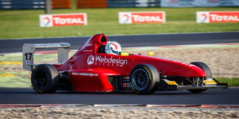 Rieger Motorsport v Mostě (TZ Rieger Motorsort archiv)