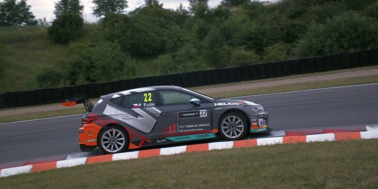 Petr Fulín - Seat Leon ETCC v Mostě 2017 by VDR
