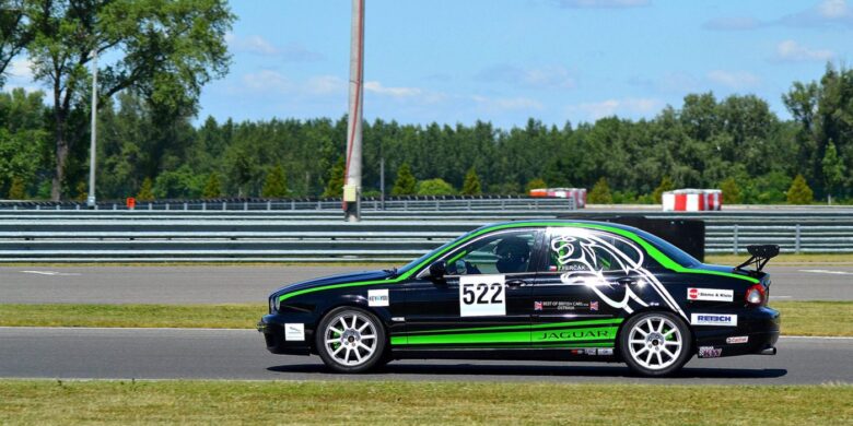 Tomáš Ferčák - Jaguar x-type - Carboniacup 2017 by Fríček