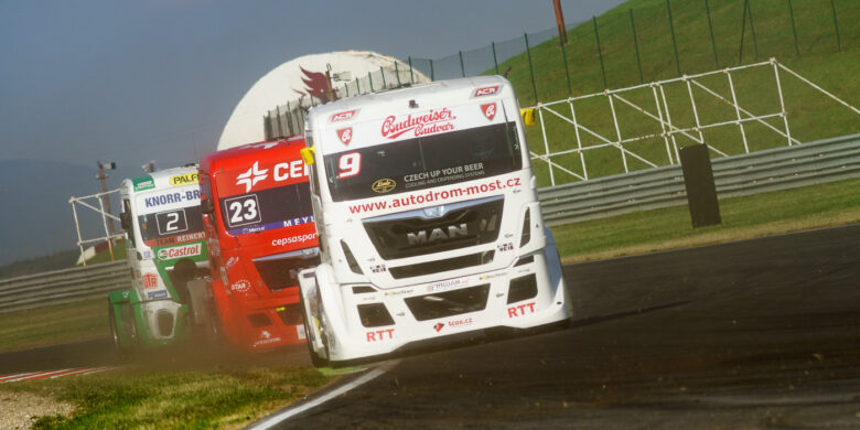 #9 VOJTÍŠEK Frankie (CZE), Frankie VOJTÍŠEK (CZE), MAN; #23 ALBACETE Antonio (ESP), CEPSA TRUCK TEAM (ESP), MAN; #2 HAHN Jochen(DEU), CASTROL TEAM HAHN RACING (DEU), MAN (foto: Milan Spurný)