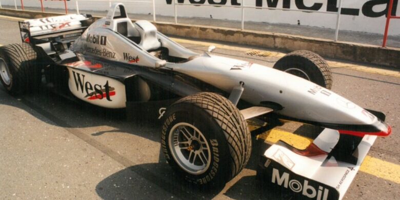 David Coulthartd McLaren v Mostě TZ