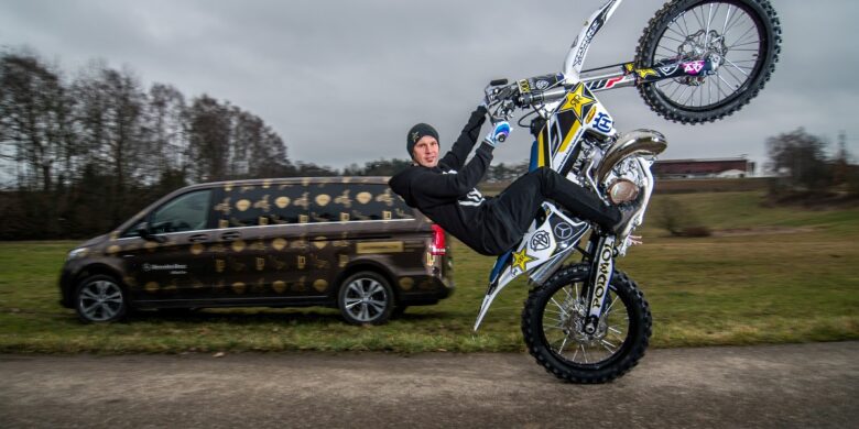 Libor Podmol na novém stroji Husqvarna (foto Patrik Procházka)