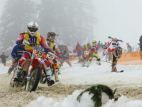 Lyžař akrobat a vede #30 STRAŠÍK Vlastimil a CHOVANEC Miroslav, CZE, SMS motokrosu Morava, Honda 450 4T (foto Milsn Spurný)