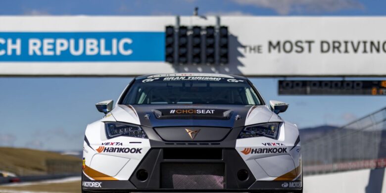 Petr Fulín Seat Cupra TCR (TZ VekraRacing)
