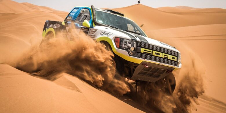 Boris Vaculík s navigátorem Martinem Plechatým z týmu BARTH Racing na Marocco Desert Challenge