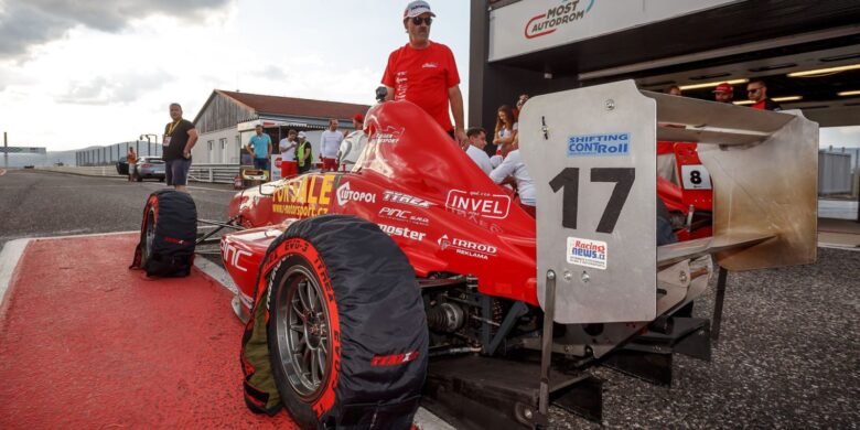 Rieger Motorsport TZ AMD Most 2018