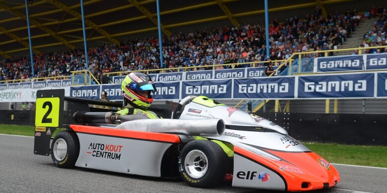 #2 Adam Kout (MS Kart/DEA) na startovním roštu v Assenu (foto: Vratislav Ondráček)
