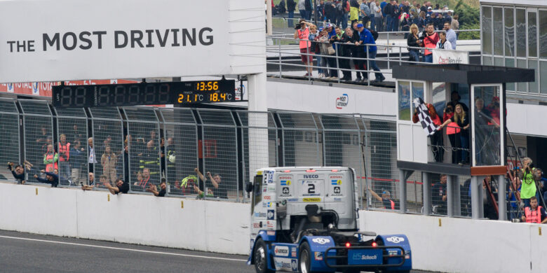 Vítěz 3. závodu #2 Jochen Hahn (DEU), Jochen Hahn (DEU), IVECO, FIA ETRC 2018 Most (foto: Milan Spurný)