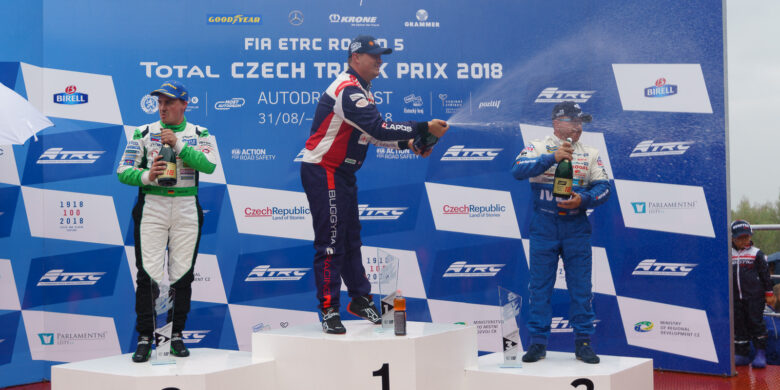 Pódium FIA ETRC 2018 Most, závod 1: P1 #1 Adam Lacko (CZE), Buggyra International Racing System (CZE), Freightliner; P2 #30 Sascha Lenz (DEU), Sascha Lenz (DEU), MAN a P3 #2 Jochen Hahn (DEU), Jochen Hahn (DEU), IVECO