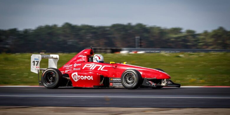 Jan Rieger - formula Gloria Carboniacup Silesiaring by R. Holan