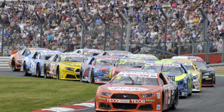 Atraktivní souboje NASCAR Whelen Euro Series