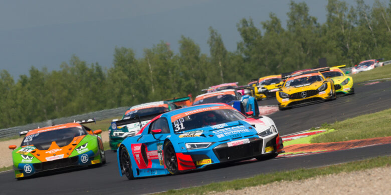 #31 HCB-Rutronik Racing, DEU, Audi R8 LMS, Patric Niederhauser (CHE), Kelvin van der Linde (ZAF), Most 2019 (foto: Milan Spurný)