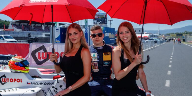 Hostesky Lutopol Racing Teamu