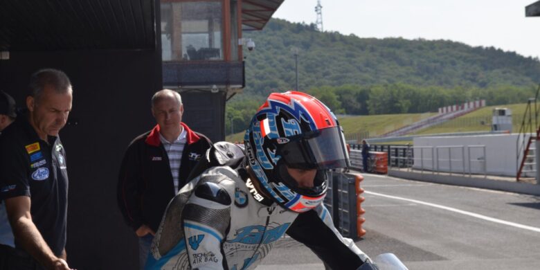 Test týmu FUNY GASTRO BMW MOTORRAD Mercury Racing na mosteckém autodromu