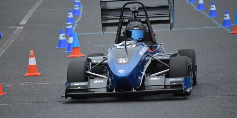 Mezinárodní závody The Most Formula Student hostil areál polygonu mosteckého autodromu.