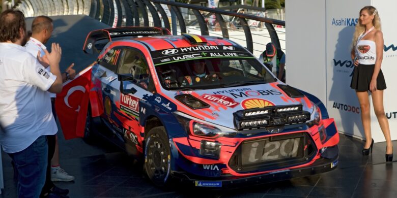 #11 Neuville – Gilsoul, BEL, Hyundai Shell Mobis WRT, Hyundai i20 Coupe WRC (foto: Pavel Pustějovský)