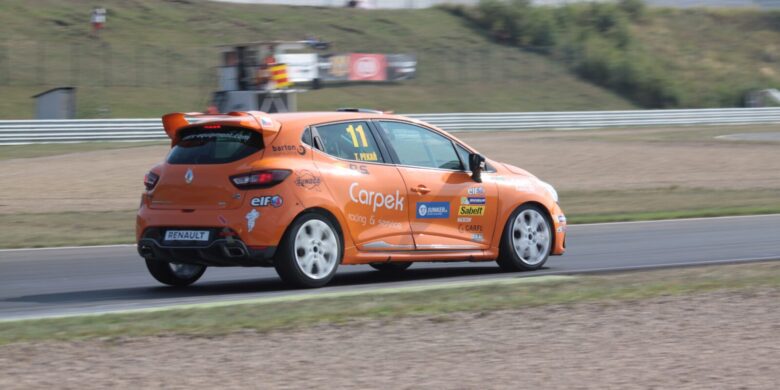 Tomáš Pekař - Clio Cup Bohemia autodrom Most by Vláďa Rožánek