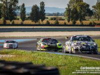Honza Hladík s Porsche vs Milan Valášek Ginetta G50 GTR