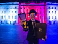 Libor Podmol, nejlepší český freestyle motokrosař, s vyznamenáním I. stupně za zásluhy o stát v oblasti sportu