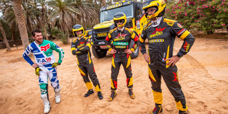 Tým Big Shock Racing po testování v Tunisu