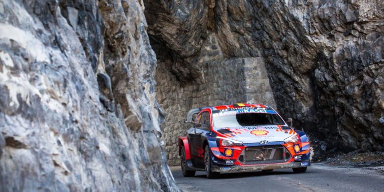 #11 Neuville–Gilsoul, BEL, Hyundai i20 Coupe WRC, Hyundai Shell Mobis WRT
