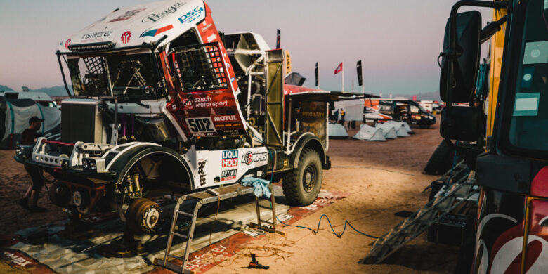 #502 Aleš Loprais, Khalid Alkendi, Petr Pokora, Praga V4S DKR, Instaforex Loprais Team