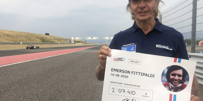 Emerson Fittipaldi, dvojnásobný šampion formule 1 z let 1972 a 1974, si zajel svůj nejlepší čas s truckem Buggyra.
