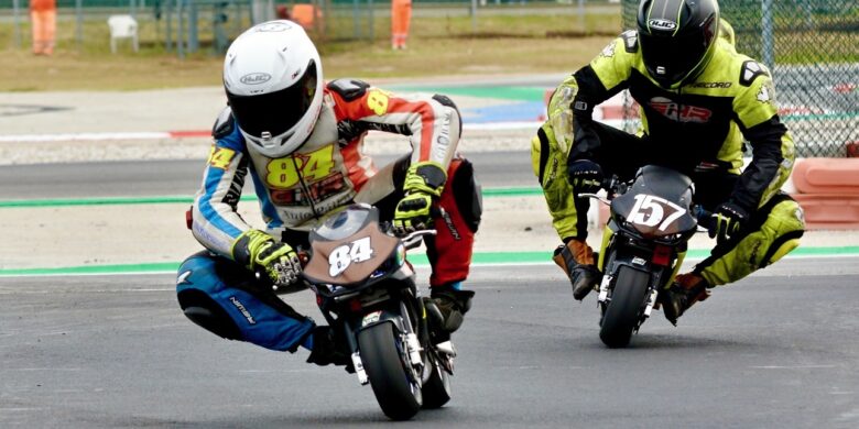 Matyáš Pálka v závodě mistrovství Evropy minibiků na okruhu Adria Raceway Kart (foto týmu)