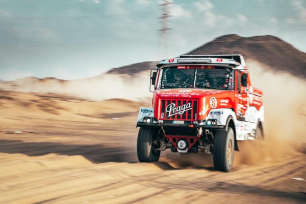 Instaforex Loprais Team – Praga V4S DKR