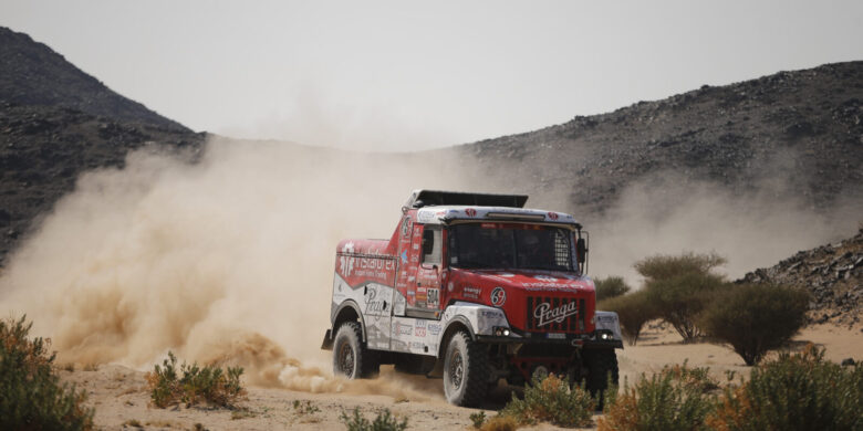 #504 Aleš Loprais, Khalid Alkendi, Petr Pokora – Praga V4S DKR, Instaforex Loprais Team (foto: Marcelo Machado de Melo)